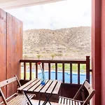 Home2book Cozy Mocan Pool View, El Apartment *
